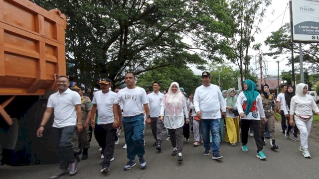 Pemkab Maros meluncurkan 63 top Calender of Event Pariwisata 2023. Kalender itu diluncurkan oleh Dinas Pariwisata dan Pemuda Olahraga (Disparpora) Maros, yang dirangkaikan dengan kegiatan jalan santai memperingati 2 tahun pemerintah Bupati dan Wakil Bupati Maros Chaidir Syam-Suhartina Bohari, yang berlangsung di Lapangan Alun-alun Bank Sulselbar, pada Ahad (26/2/2023).