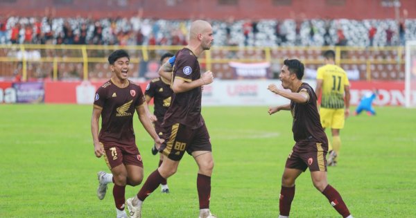 PSM Makassar Makin Kokoh di Top Klasemen Usia Bungkam Persik Kediri