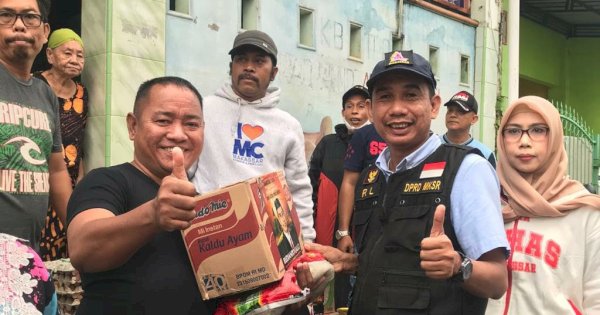 Ketua DPRD Rudianto Lallo Keliling Makassar Bantu Korban Banjir