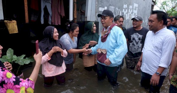 Tinjau Banjir di Kampung Baru Antang, Danny: Akan Dikeruk, Kita Bantu Balai