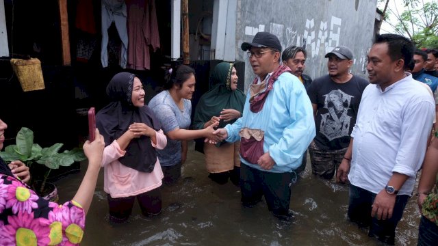 Wali Kota Makassar, Moh. Ramdhan Pomanto akan mengerahkan OPD-nya untuk melakukan pengerukan jalur sungai di Kampung Baru, Kelurahan Antang, Kecamatan Manggala.