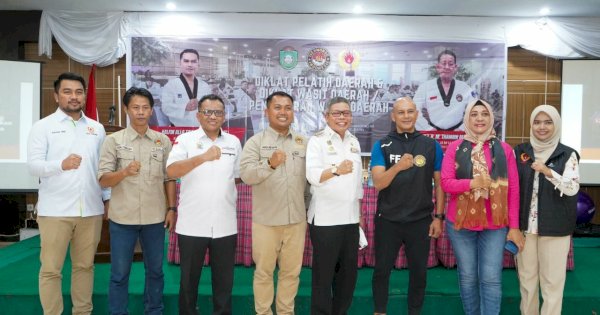 Harap Lahir Atlet Berprestasi, Taufan Pawe Buka Diklat Pelatih dan Wasit Taekwondo Sulsel