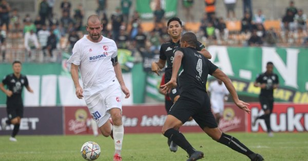 Sukses Kalahkan Persebaya, Bernardo Tavares Nilai Aji Santoso Pintar 