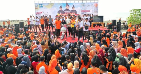 Guru SLB dan Honorer Dapat Hadiah Utama Motor di Jalan Sehat Anti Mager