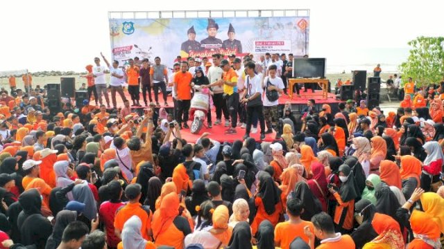 Guru SLB dan Honorer Dapat Hadiah Utama Motor di Jalan Sehat Anti Mager