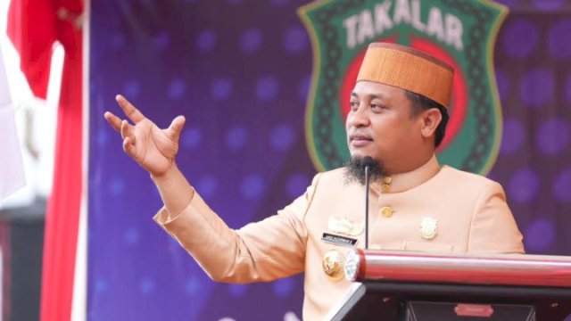 Gubernur Andi Sudirman Sulaiman saat Rapat Paripurna DPRD Takalar dalam rangka 63 Tahun Takalar di Lapangan H. Makkatang Dg. Sibali, Takalar, Jum’at (10/2/2023). 