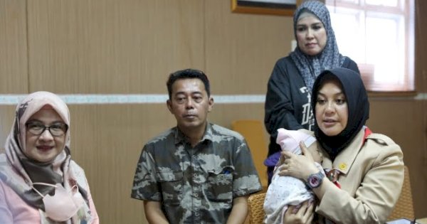 Fatmawati Bantu Bayi Stunting di Rusunawa Panambungan Usai Ditinggal Ibunya