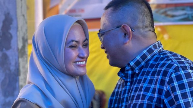 Anggota Komisi V DPR RI, Muhammad Fauzi memberi kejutan manis untuk istrinya, Indah Putri Indriani yang tepat 7 Februari 2023 berusia 46 tahun.