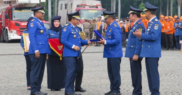 Danny Raih Penghargaan Wali Kota Terfavorit Pencegahan-Penyelamatan Kebakaran