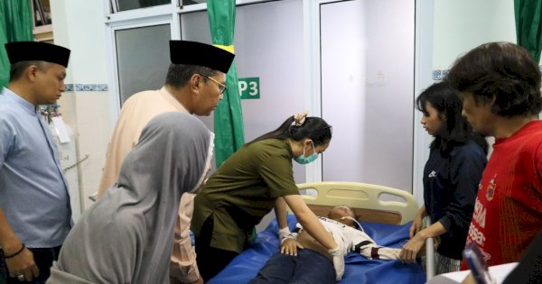 Danny Janji Biayai Pengobatan Korban Reruntuhan Kubah Masjid Ittifaqul 