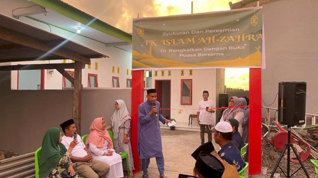 Rudianto Lallo Resmikan Sekolah TK Ah-Zahrah di Kampung Kera-kera