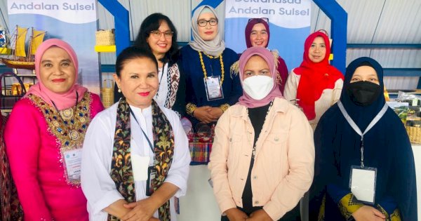 Iriana Joko Widodo Kagum dengan Produk Unggulan Pameran Dekranasda Andalan Sulsel