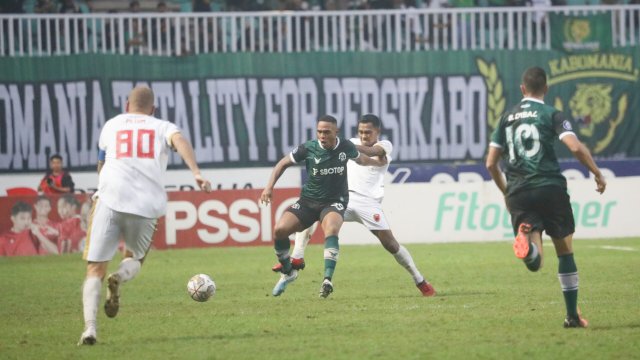 Dokumentasi pertandingan PSM Makassar versus Persikabo 1973 di Stadion Pakansari, Bogor, Jawa Barat, yang berakhir 0-1 untuk PSM Makassar, Kamis (9/3/2023). 