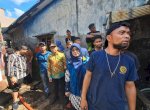 Camat Tallo Ikut Bersama Warga Padamkan Kebakaran di Dato Ribandang
