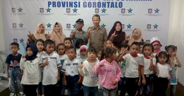 60 Siswa TK Kunjungi Dinas Kearsipan dan Perpustakaan Provinsi Gorontalo