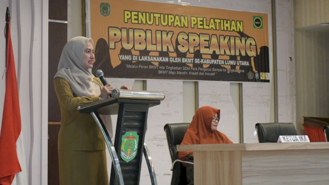 Tutup Kegiatan Publik Speaking, Bupati Indah: Bukan Cuma Kepercayaan Diri yang Utama