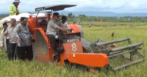 Kementan Optimis Sulsel Mampu Produksi Padi 5,2 Ton Per Hektare