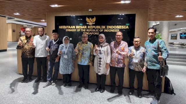 Wali Kota Makassar Moh Ramdhan Pomanto usai mengikuti materi Lessons from the COVID-19 Pandemic atau Pembelajaran dari pandemi covid dalam program Capacity Building RISING pada hari kedua, di Singapura, Selasa (7/3/2023).