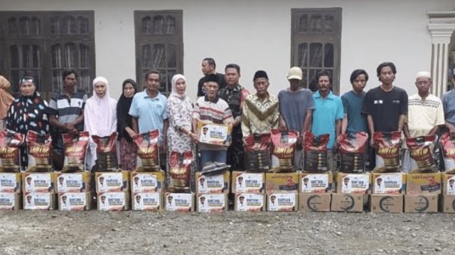 Pemerintah Provinsi Sulawesi Selatan (Sulsel) menyalurkan bantuan logistik untuk korban bencana angin puting beliung di Kabupaten Bone.