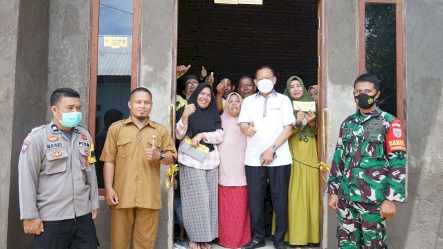 Warga Takalar Dapat Bantuan Bedah Rumah dan Irigasi dari Anggota DPR RI