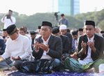 Danny Pomanto Salat IdulFitri di Lapangan Karebosi Makassar