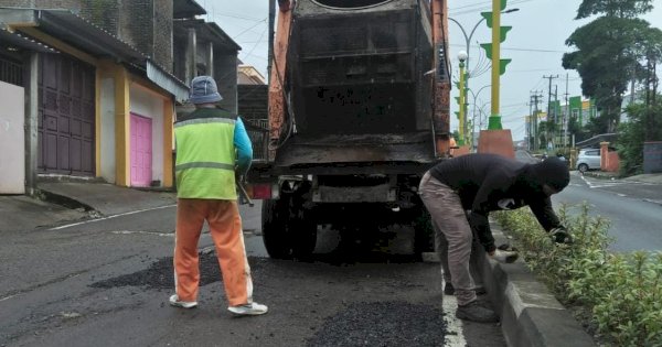 Gerak Cepat Pemkot Parepare Perbaiki Jalan Atas Aduan Warga