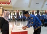 Lantik Kepala UPT SD dan SMP, Bupati Indah Tekankan Semua Anak Harus Sekolah