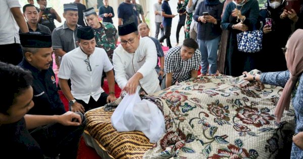 Wali Kota Danny Sampaikan Dukacita Mendalam Atas Meninggalnya Rapsel Ali