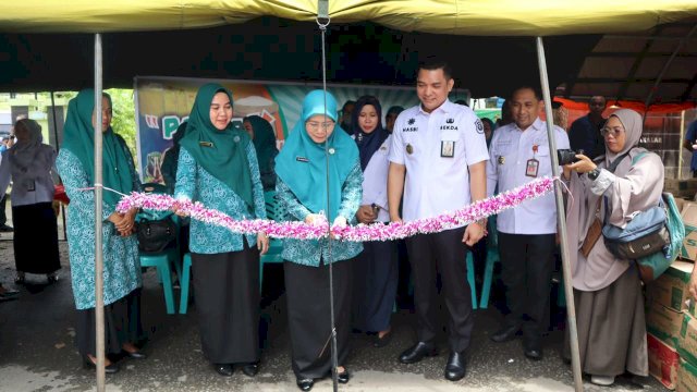 Tekan Laju Inflasi, TPID Kerja Sama PKK Takalar Gelar Gebyar Pasar Murah Ramadhan