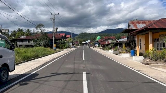 Pemprov Sulsel Rampungkan Perbaikan Jalan di Kabupaten Enrekang 