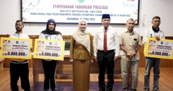 Raih 6 Medali Emas, Atlet Peparprov Luwu Utara Terima Tabungan Prestasi