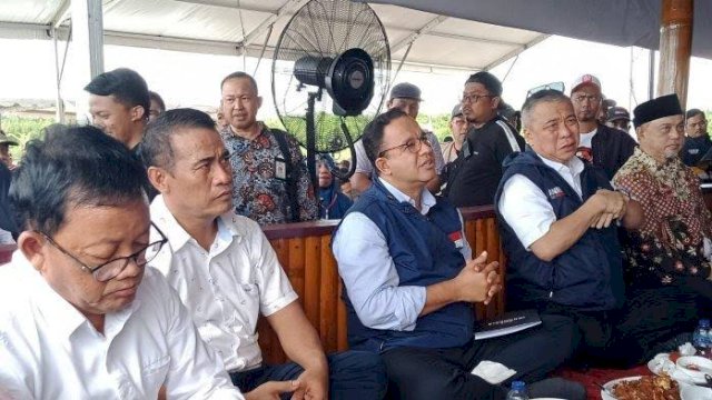 Andi Amran Sulaiman dan Anies Baswedan dalam sebuah kesempatan di Makassar pada beberapa waktu lalu. (Istimewa) 