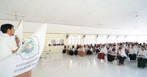 Ke Calon Alumni Pesantren An Nahdlah, dr Udin Malik: Prestasi Tertinggi Itu Bermanfaat Bagi Orang Lain