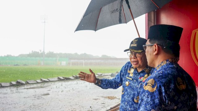 Wali Kota Parepare Taufan Pawe, saat meninjau Stadion Gelora BJ Habibie, Rabu(17/5/2023) jelang laga playoff Liga Champions Asia (LCA) antara PSM Makassar versus Bali United. 