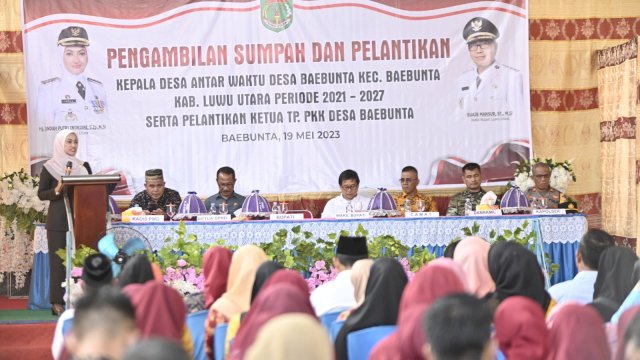 Bupati Luwu Utara Indah PUtri Indriani melantik Andi Passalo sebagai Kepala Desa Baebunta periode 2021-2027 hasil pemilihan kepala desa antar waktu pada Jumat (19/5/2023). 