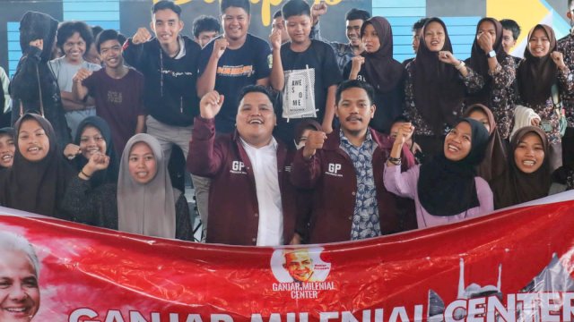 Sukarelawan Ganjar Milenial Center Sulawesi Selatan (GMC Sulsel) menggelar diskusi pendidikan bertajuk "Edukasi Pencegahan Kekerasan Seksual di Lingkungan Sekolah" menyasar siswa SMK dan mahasiswa, Rabu (24/5/2023).