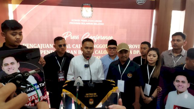 Politikus PDIP Al Hidayat Syamsu Jadi Pendaftar Pertama Calon Anggota DPD RI di Sulsel