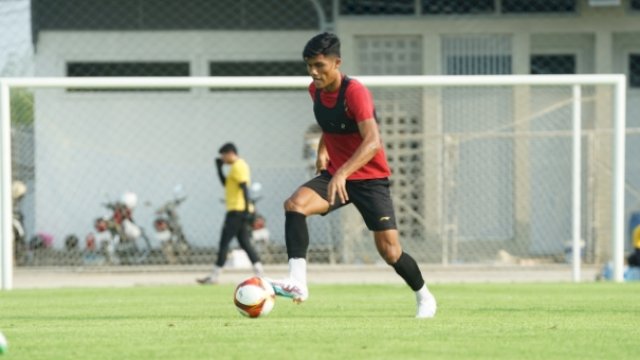 Dokumentasi Striker Timnas Indonesia U-22, Ramadan Sananta saat melakoni latihan jelang melawan Timnas Myanmar U-22 di Sea Games 2023 di Kamboja. (foto: PSSI)