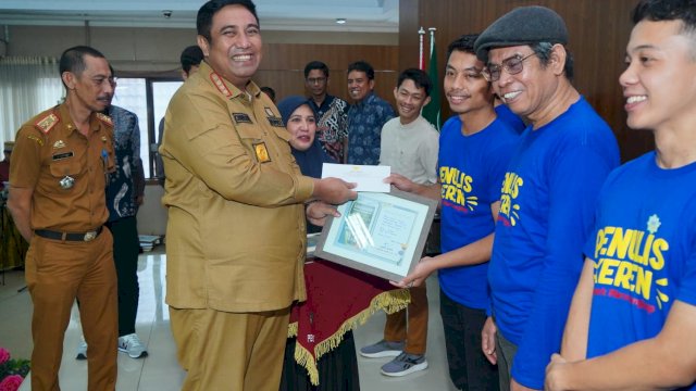 Jaga Perkembangan Literasi di Maros, Bupati Chaidir Launching GMB Jilid 2