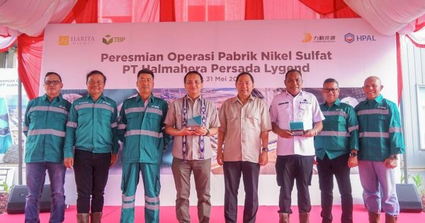 Indonesia Kini Punya Pabrik Bahan Baku Baterai Kendaraan Listrik