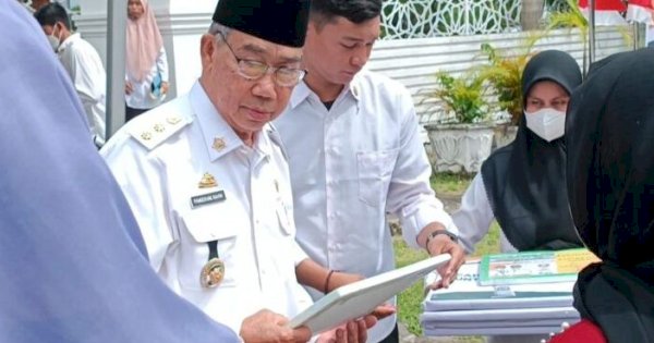 Pemkot Parepare Serahkan Beras Peduli ke 22 Kelurahan, Ringankan Beban Masyarakat