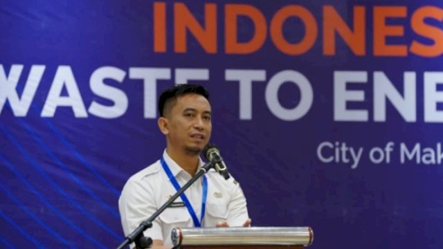 Dokumentasi Kadis PM PTSP Makassar, Helmy Budiman. (Ist) 