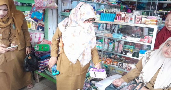 Pemkot Parepare Sidak Retail dan Toko Besar, Sisir Barang yang Tak Layak Edar