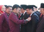 Gubernur Andi Sudirman Terima Penghargaan Satyalancana Wira Karya Presiden RI