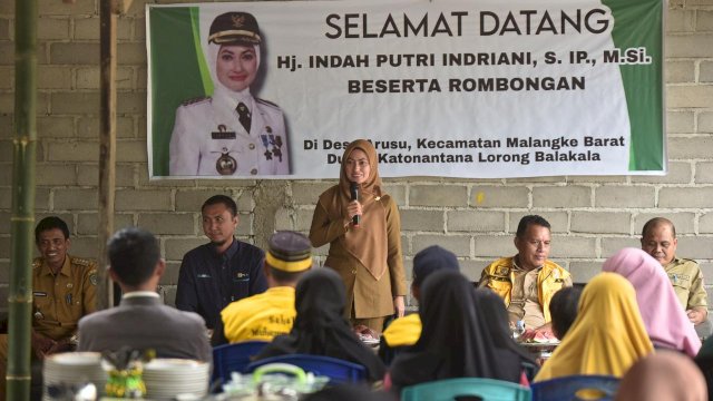 Dusun Katonantana Balakala Akhirnya Dialiri Listrik, Bupati Indah: Syukuran Ini Adalah Kebahagiaan Kita