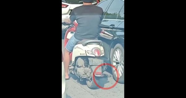 Viral Pemotor Diduga Pasang Ranjau Paku Pakai Sandal, Modus Baru Bocorin Ban Mobil