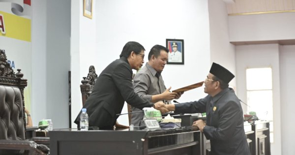 Wabup Suaib Hadiri Paripurna Tentang Pelaksanaan APBD Tahun anggaran 2022 