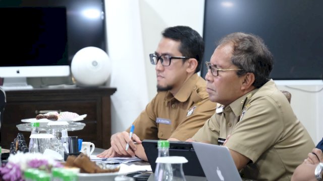 Wali Kota Makassar, Moh Ramdhan Pomanto saat rapat persiapan APEKSI yang akan berlangsung di Kota Makassar. 