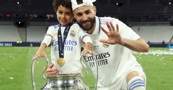 25 Trofi Selama 14 Tahun, Benzema Kini Resmi Pisah dari Real Madrid