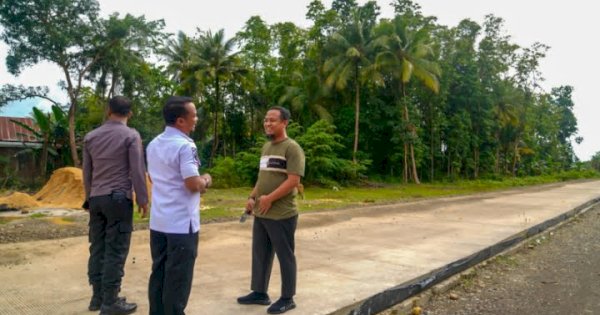 Gubernur Andi Sudirman Tinjau Pembangunan Jalan Akses Bandara Arung Palakka